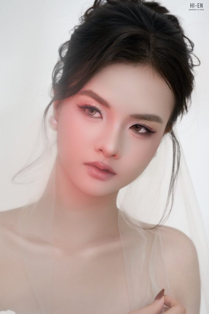 hi-en-makeup-co-dau-tone-ngot-ngao-neutral-thu-duc-va-cam-ranh (3)