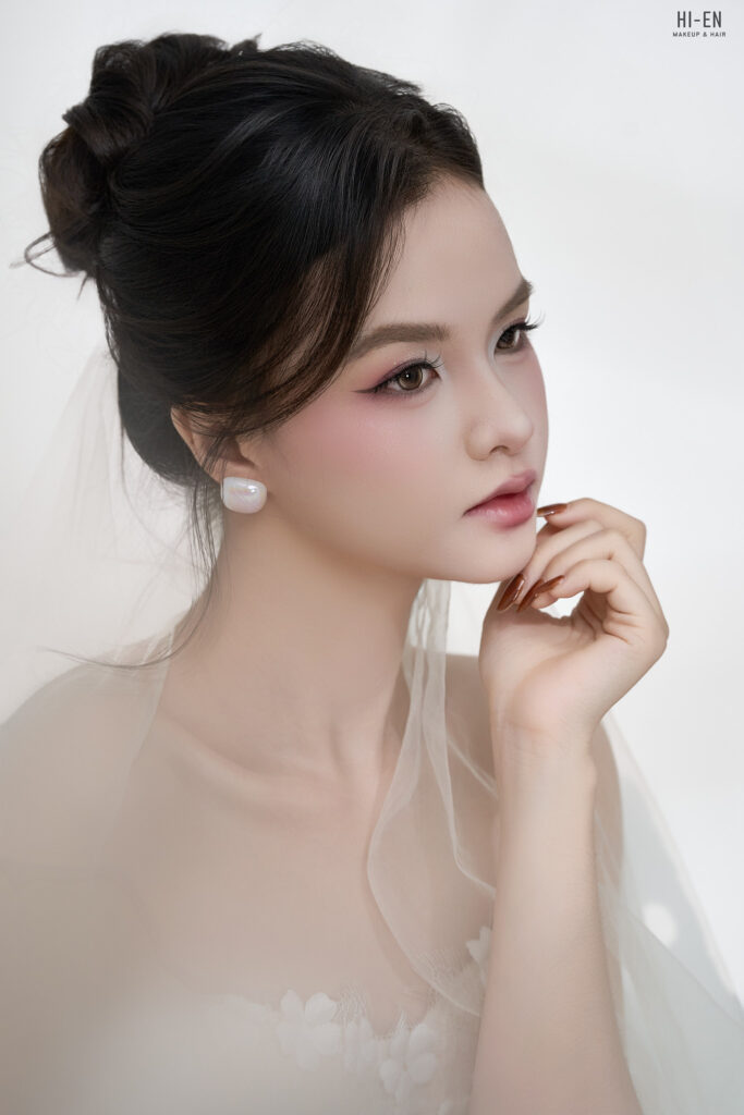 hi-en-makeup-co-dau-tone-ngot-ngao-neutral-thu-duc-va-cam-ranh (5)