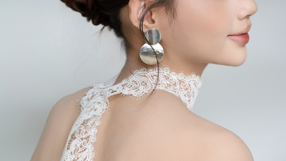 Bảng Giá Makeup Cô Dâu Tại Quận 9 – Tôn Vinh Nét Đẹp Độc Bản Trong Ngày Trọng Đại